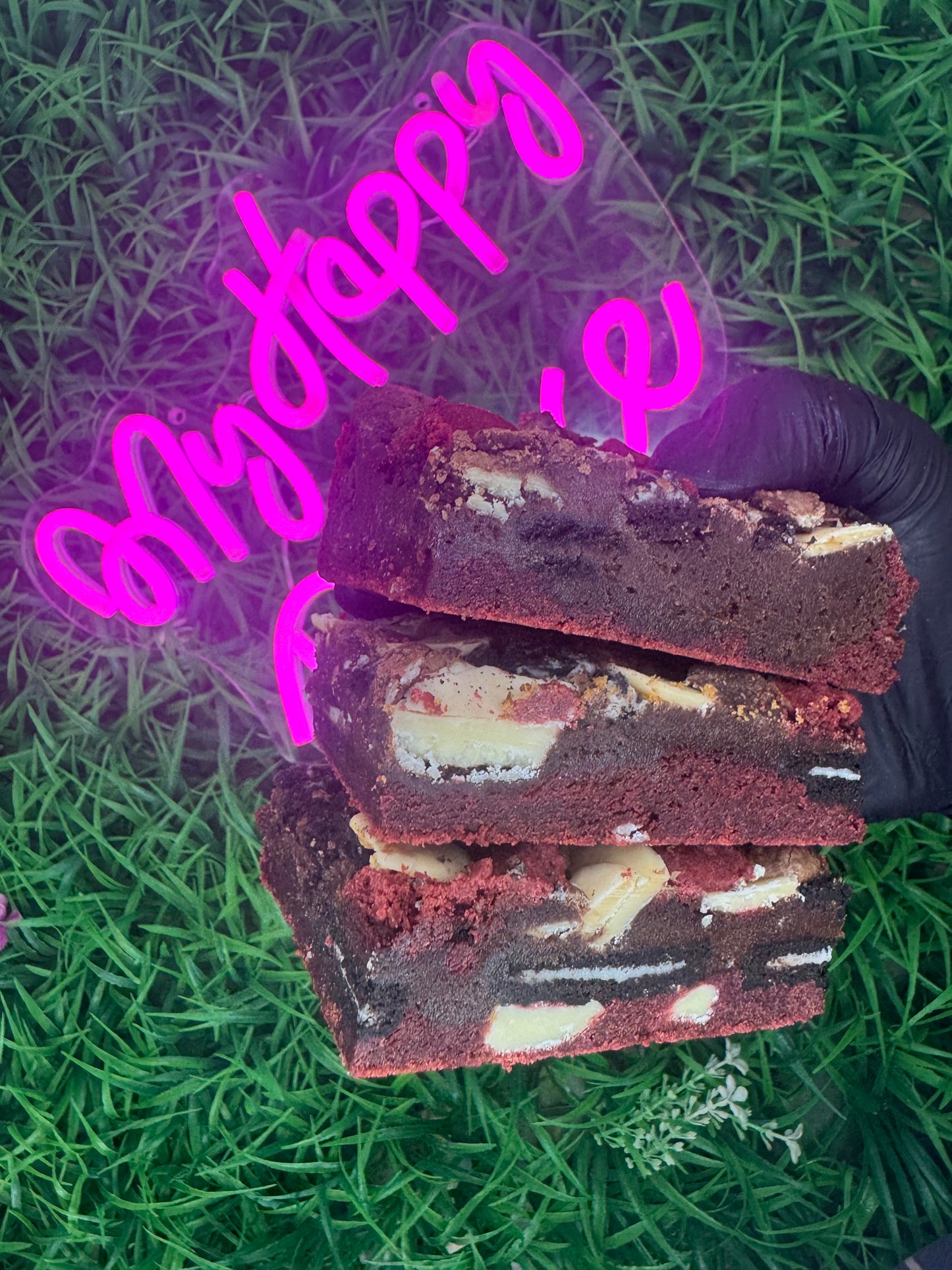Red Velvet Cookie Brownie